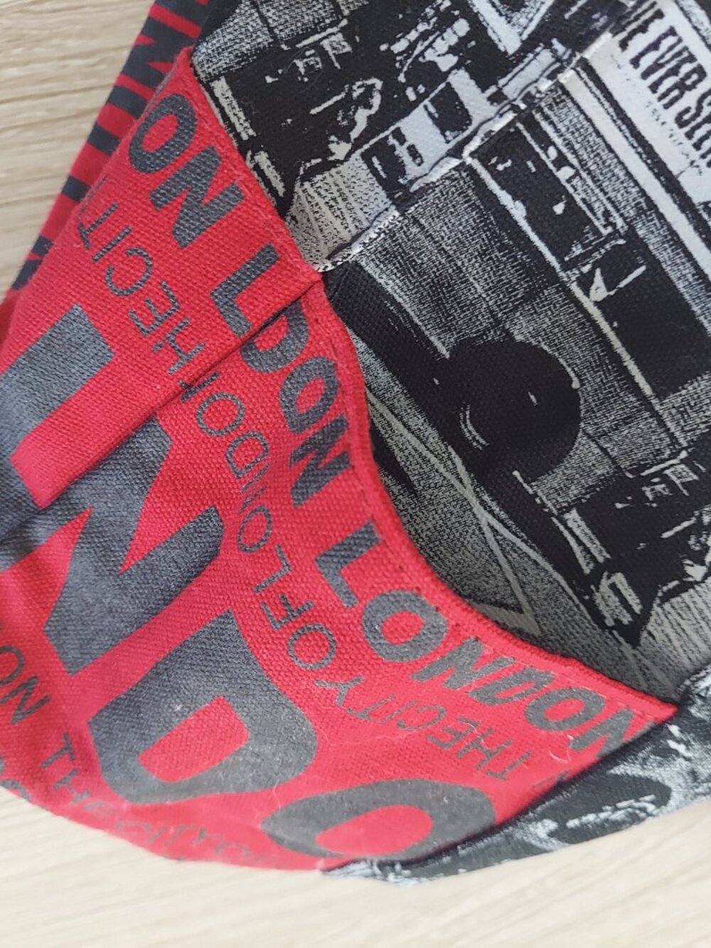 Robin Ruth London Tote Bag - Black & Red canvas with outside pockets - Picture 5 of 15